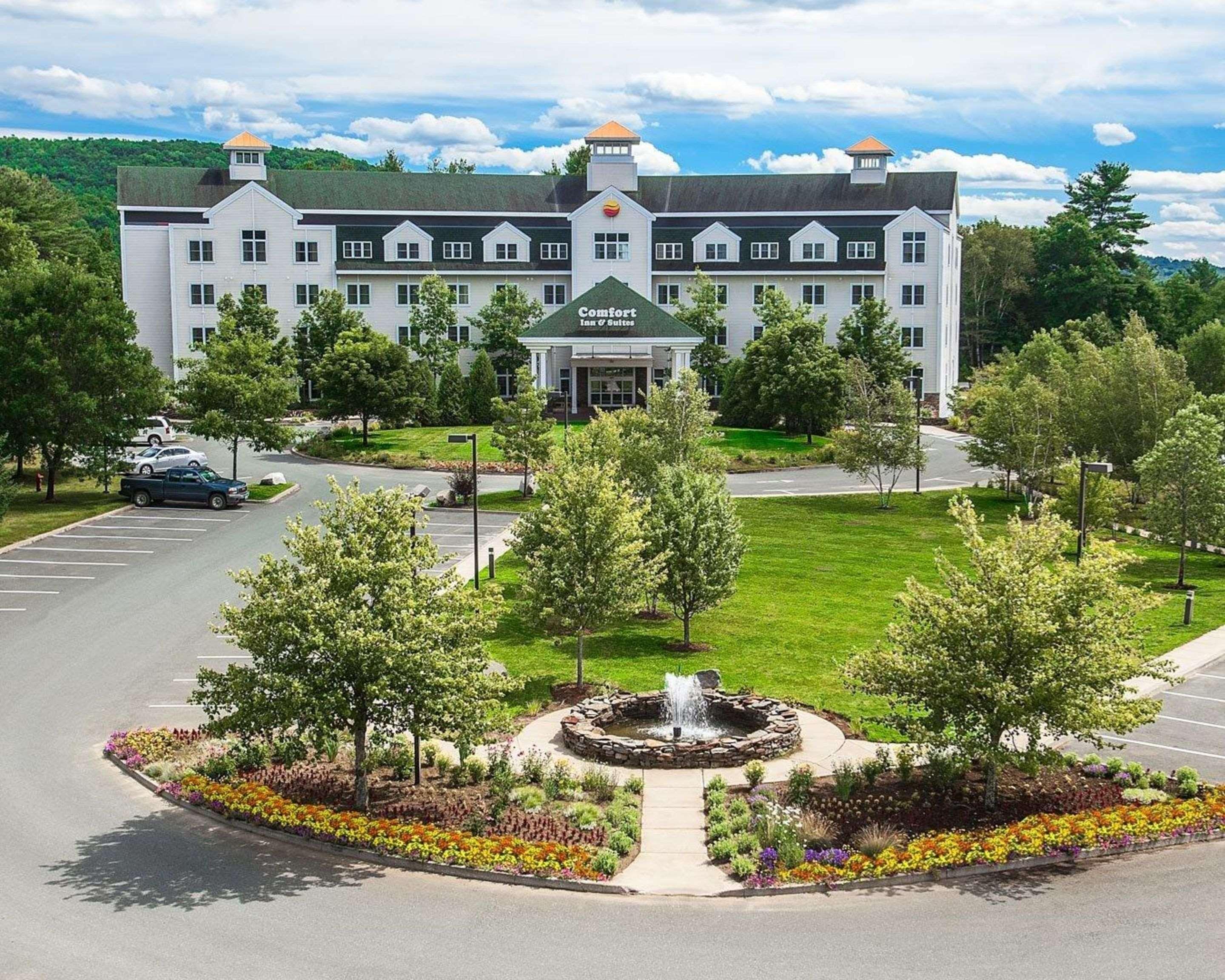 Comfort Inn & Suites Near Burke Mountain Saint Johnsbury Extérieur photo