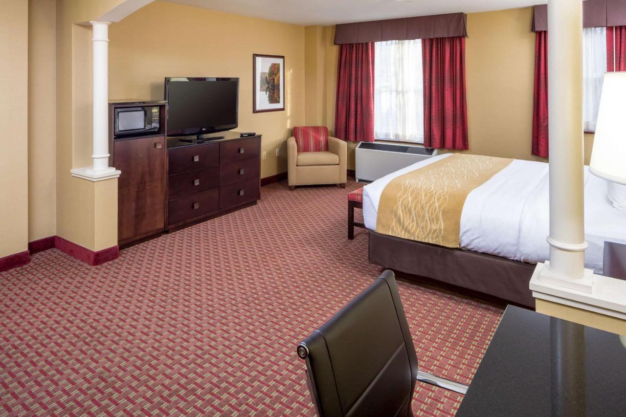 Comfort Inn & Suites Near Burke Mountain Saint Johnsbury Extérieur photo